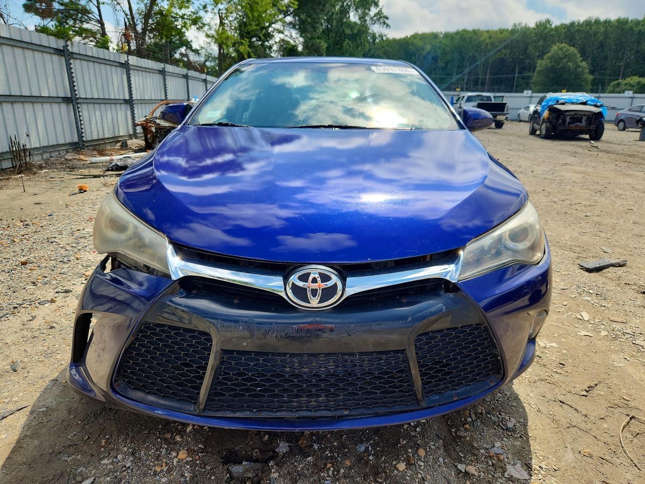 2016 TOYOTA CAMRY SE — Фото 5 из 12