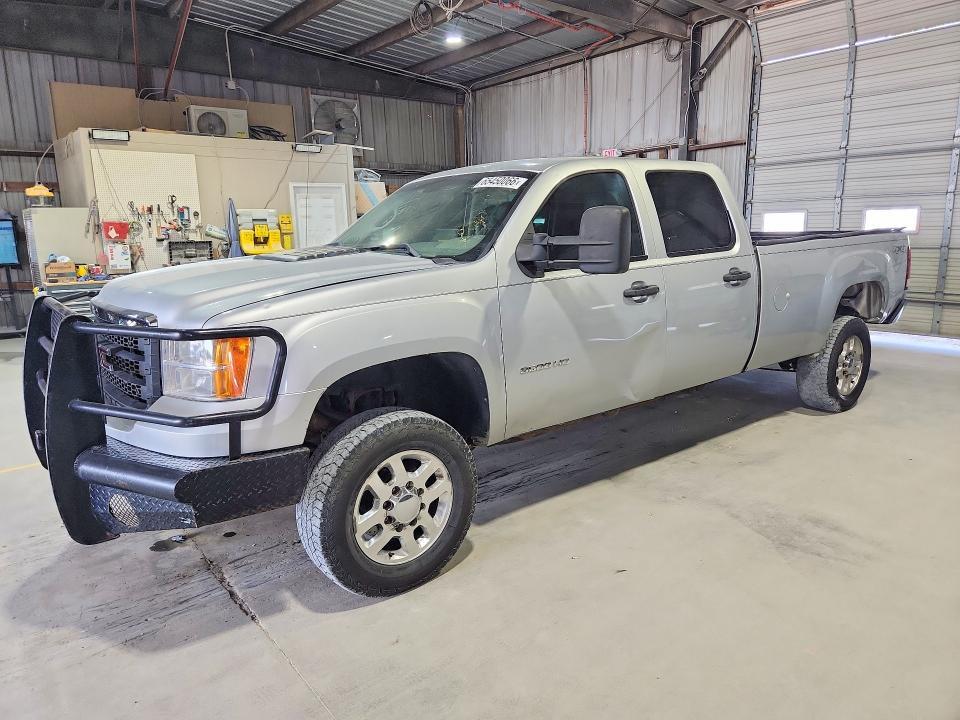 2013 GMC SIERRA 3500HD 1GT422C82DF143754