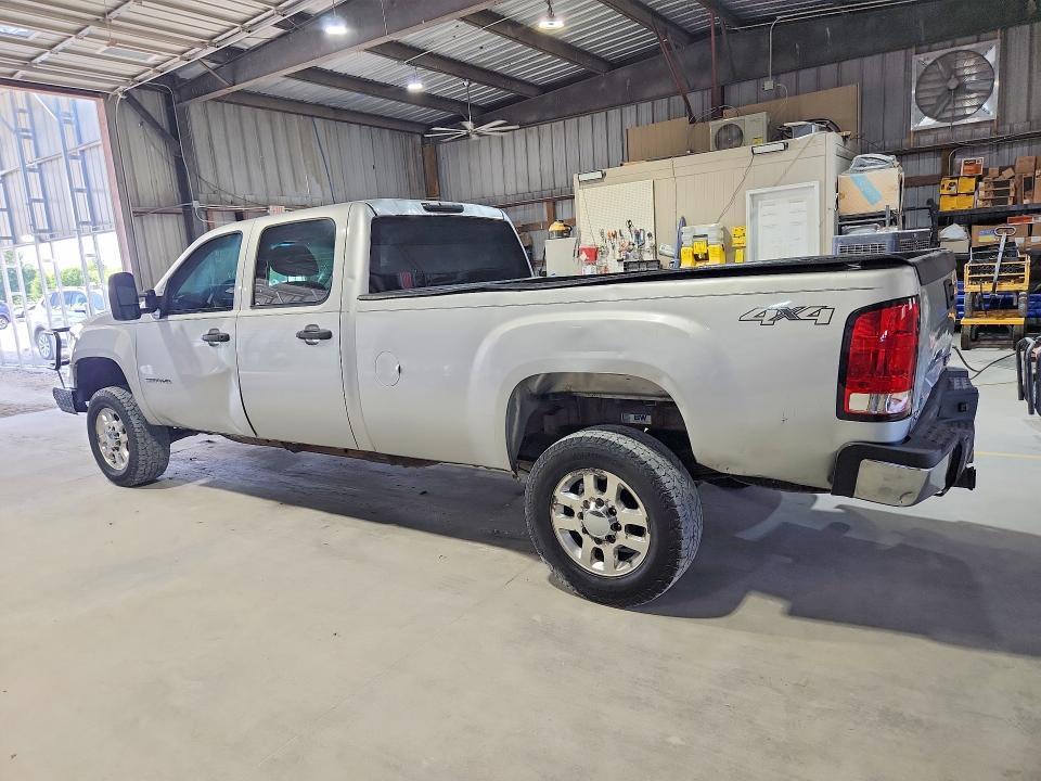 2013 GMC SIERRA 3500HD — Фото 2 из 12