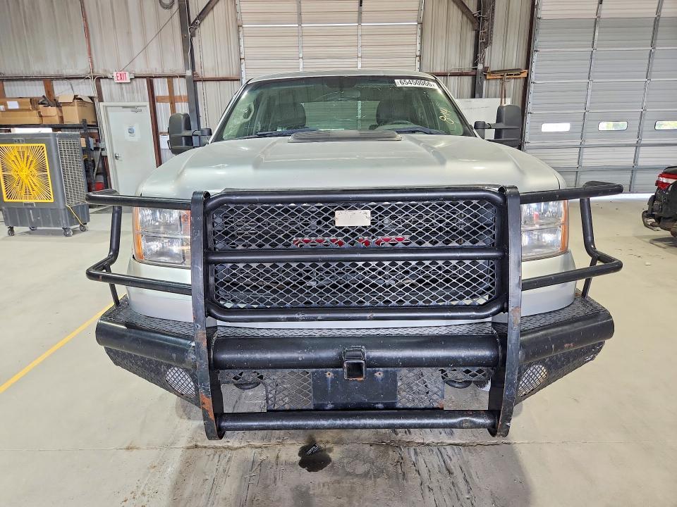 2013 GMC SIERRA 3500HD — Фото 5 из 12