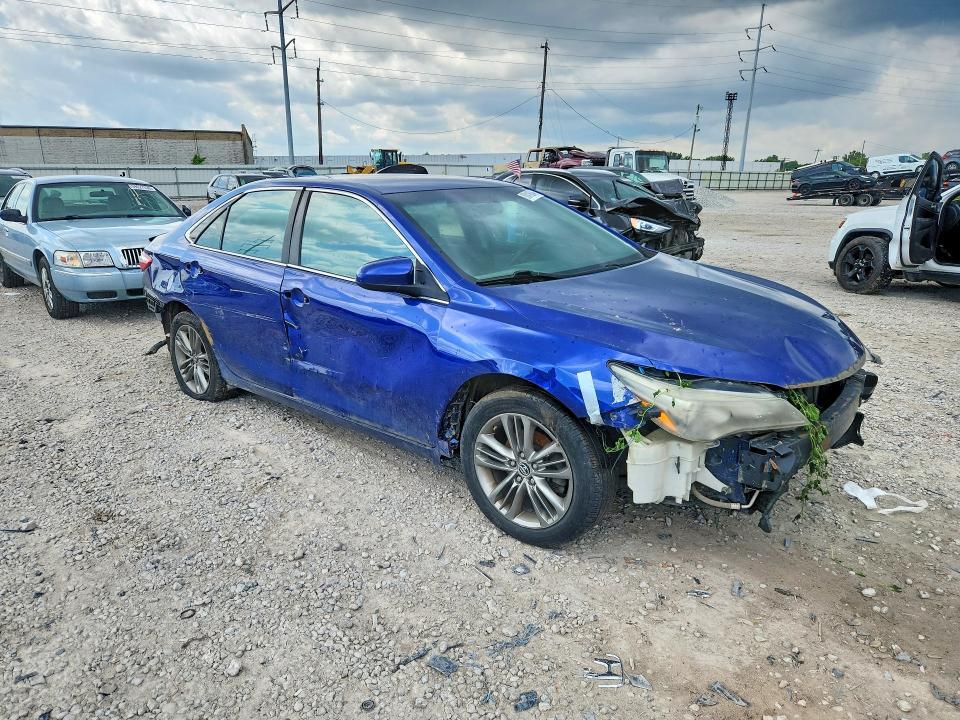 2016 TOYOTA CAMRY SE — Фото 4 из 13