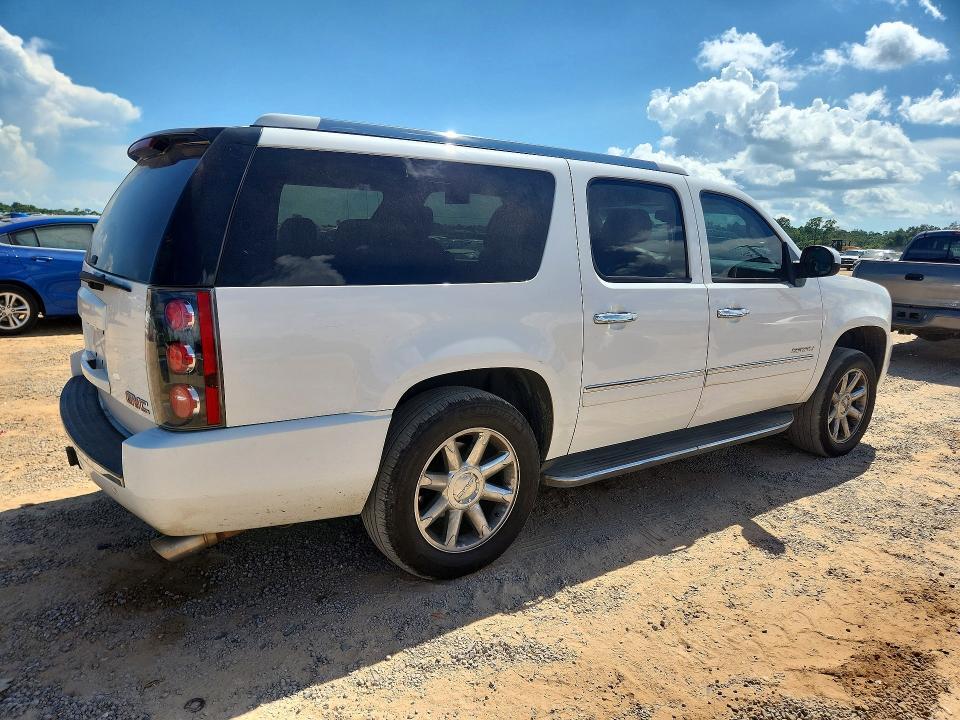 2013 GMC YUKON XL DENALI — Фото 3 из 13