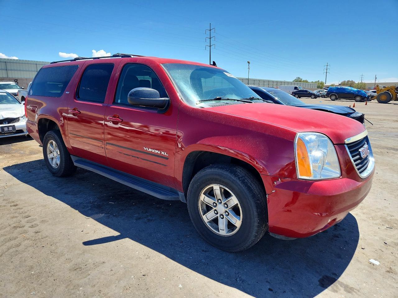 2013 GMC YUKON XL K1500 SLT — Фото 4 из 13