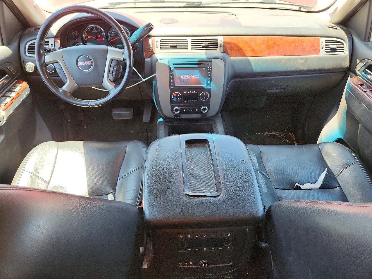 2013 GMC YUKON XL K1500 SLT — Фото 8 из 13