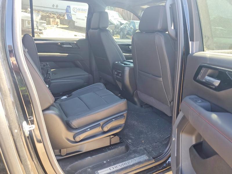 2025 CHEVROLET SUBURBAN K1500 RST — Фото 11 из 13