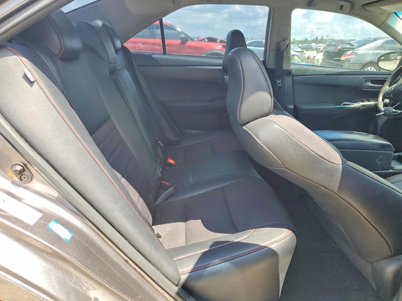 2016 TOYOTA CAMRY SE — Фото 10 из 12