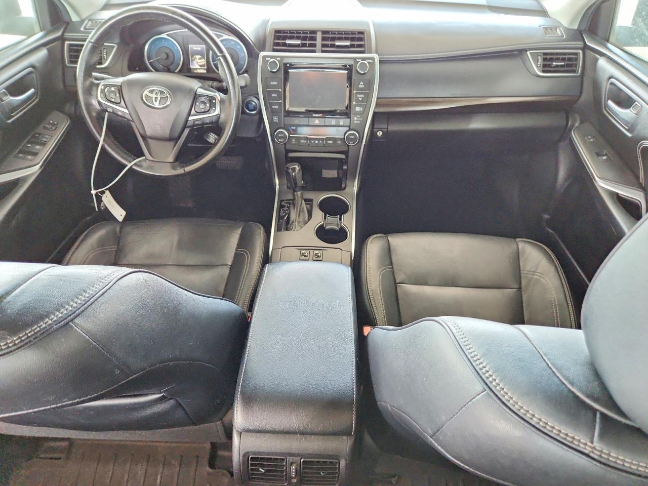 4T1BF1FK4GU558972 2016 TOYOTA CAMRY photo no. 8