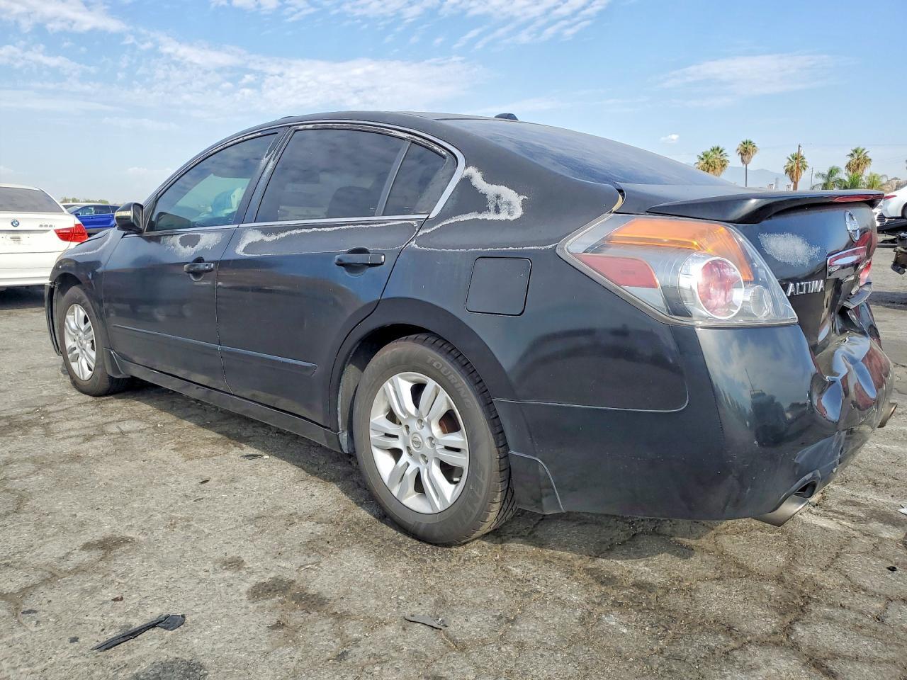 2010 NISSAN ALTIMA 2.5 — Фото 2 из 12