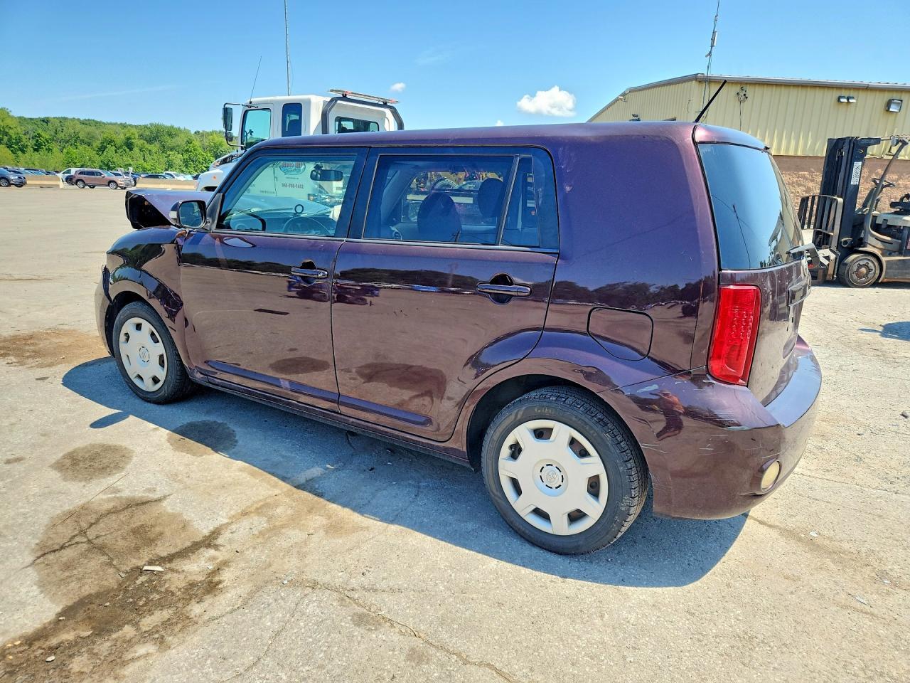2010 TOYOTA XB AUTOMATIC — Фото 2 из 13