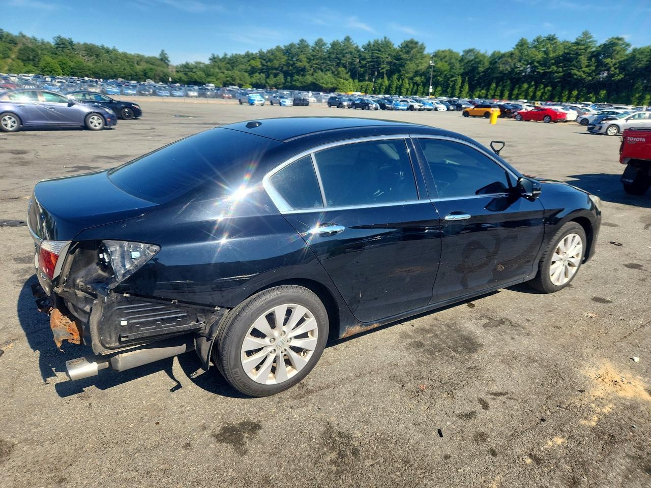1HGCR3F89DA046509 2013 HONDA ACCORD photo no. 3