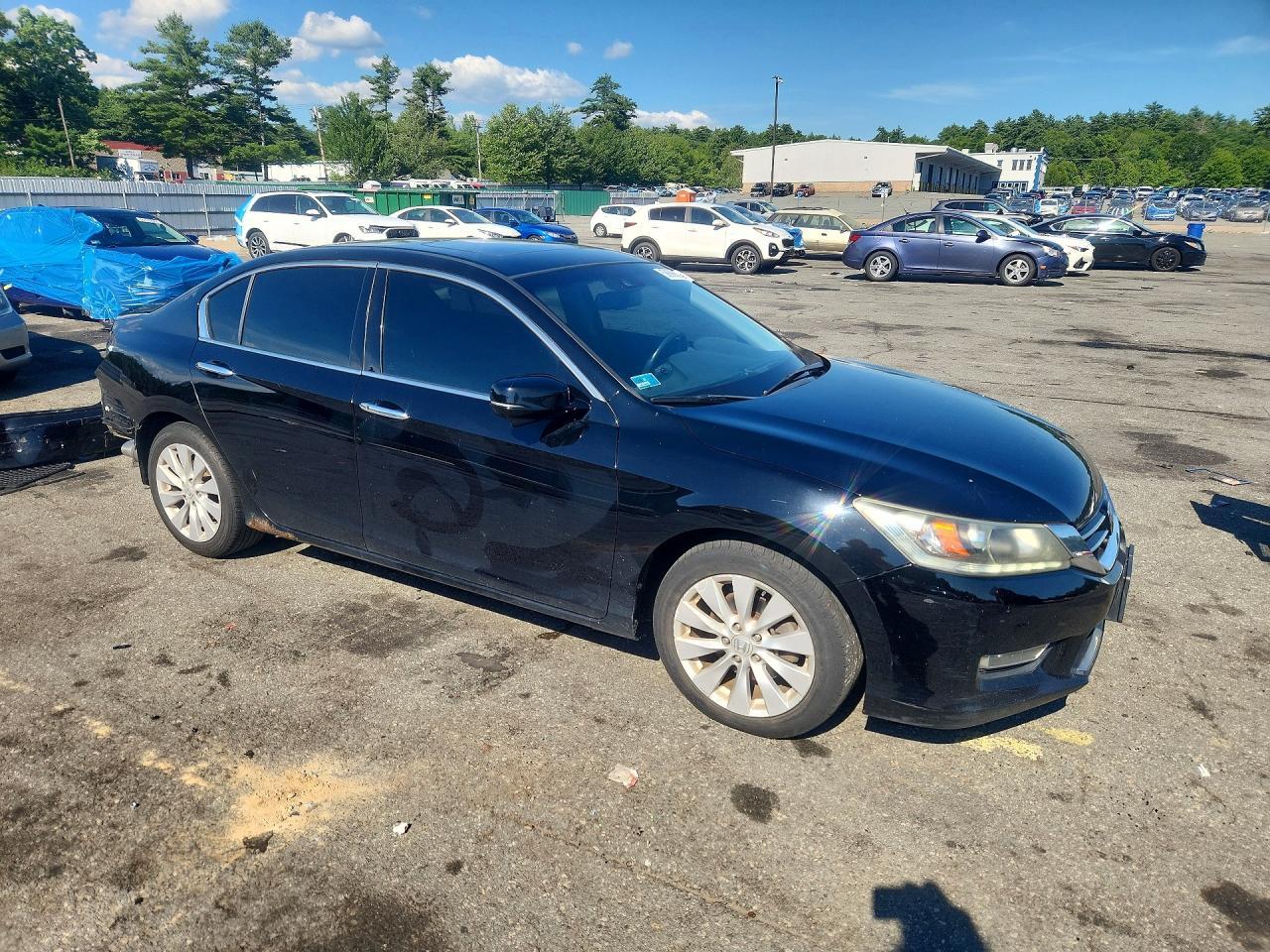1HGCR3F89DA046509 2013 HONDA ACCORD photo no. 4