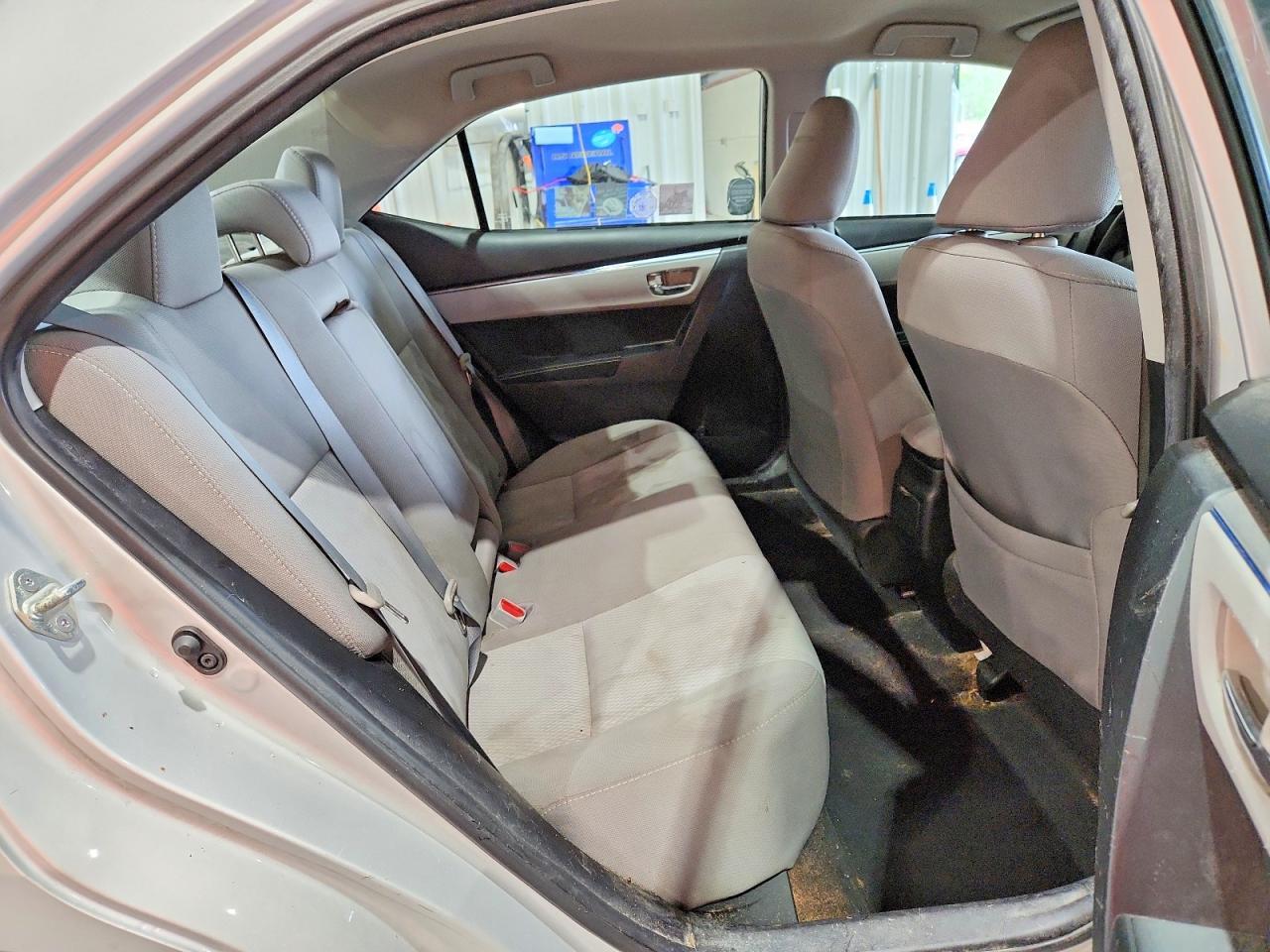 2016 TOYOTA COROLLA LE — Фото 10 из 12