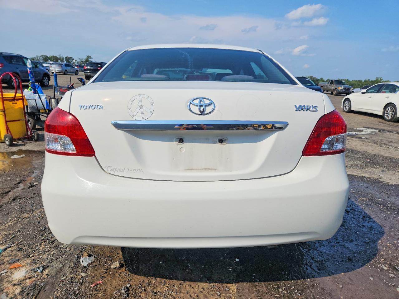 JTDBT923371142665 2007 TOYOTA YARIS photo no. 6