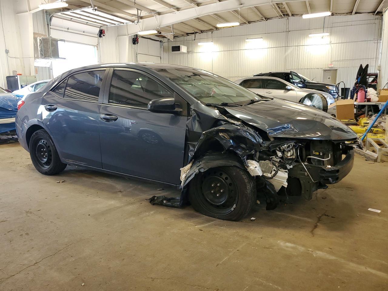 2016 TOYOTA COROLLA LE — Фото 4 из 12