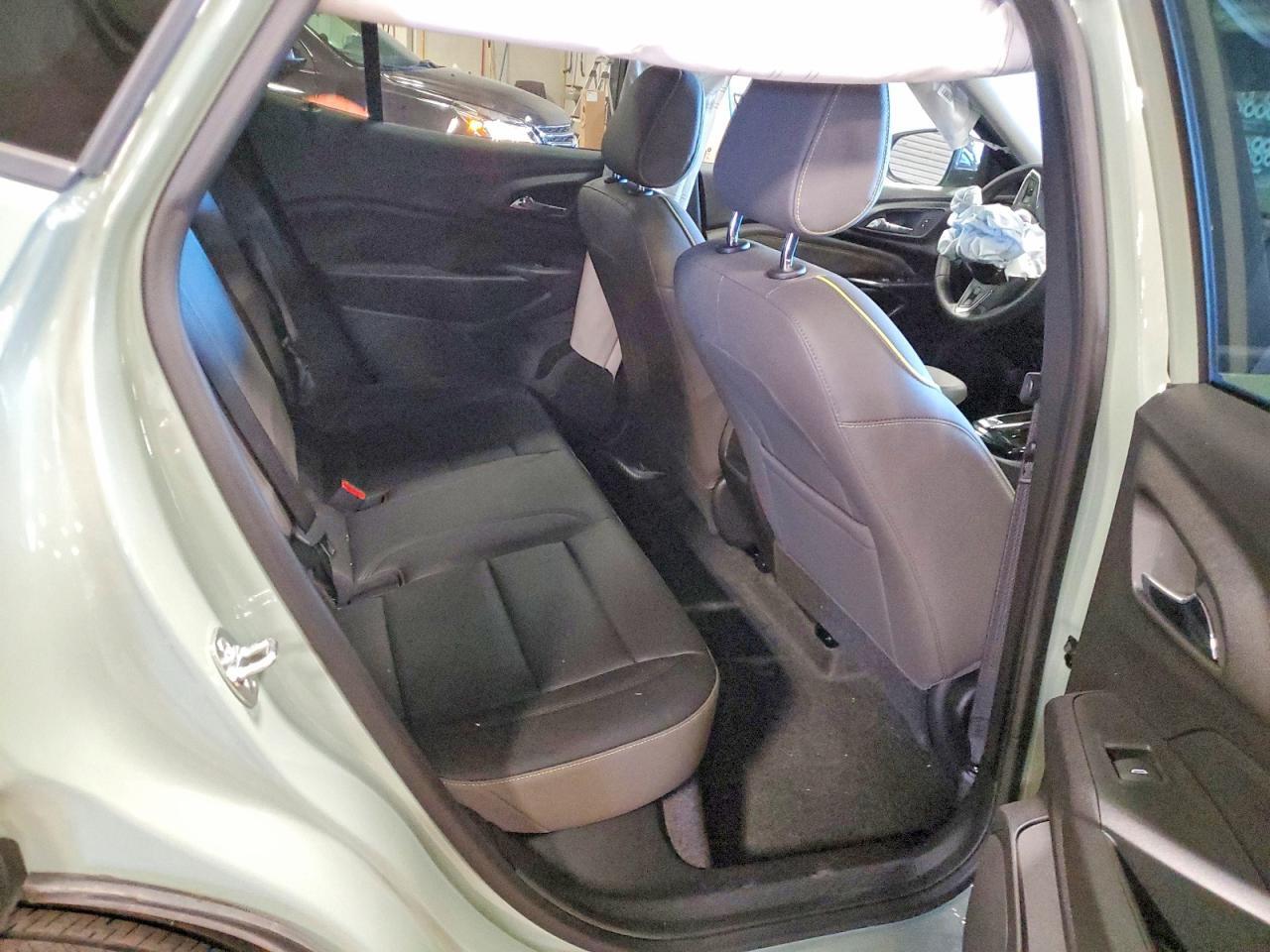KL77LKEP9SC336445 2025 CHEVROLET TRAX photo no. 11