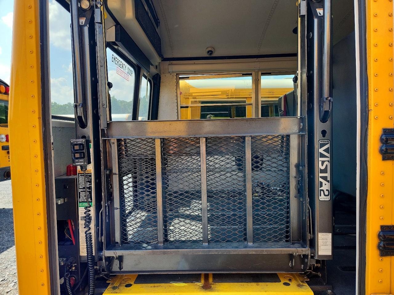 2010 THOMAS MINOTOUR G3500 - SCHOOL BUS — Фото 9 из 10