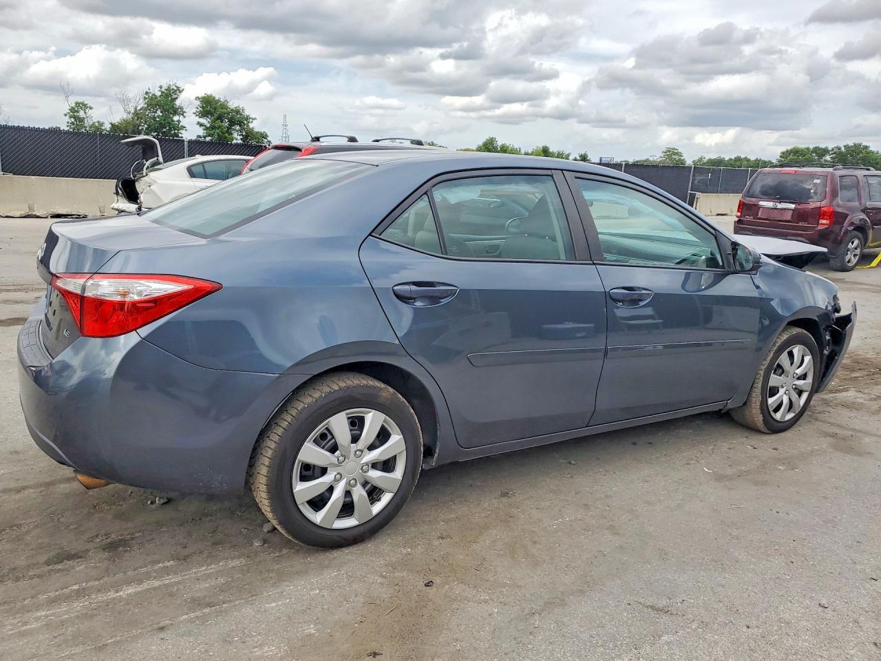 2016 TOYOTA COROLLA LE — Фото 3 из 12