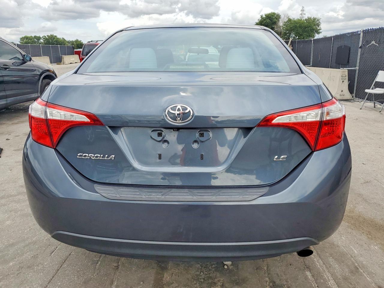 2016 TOYOTA COROLLA LE — Фото 6 из 12