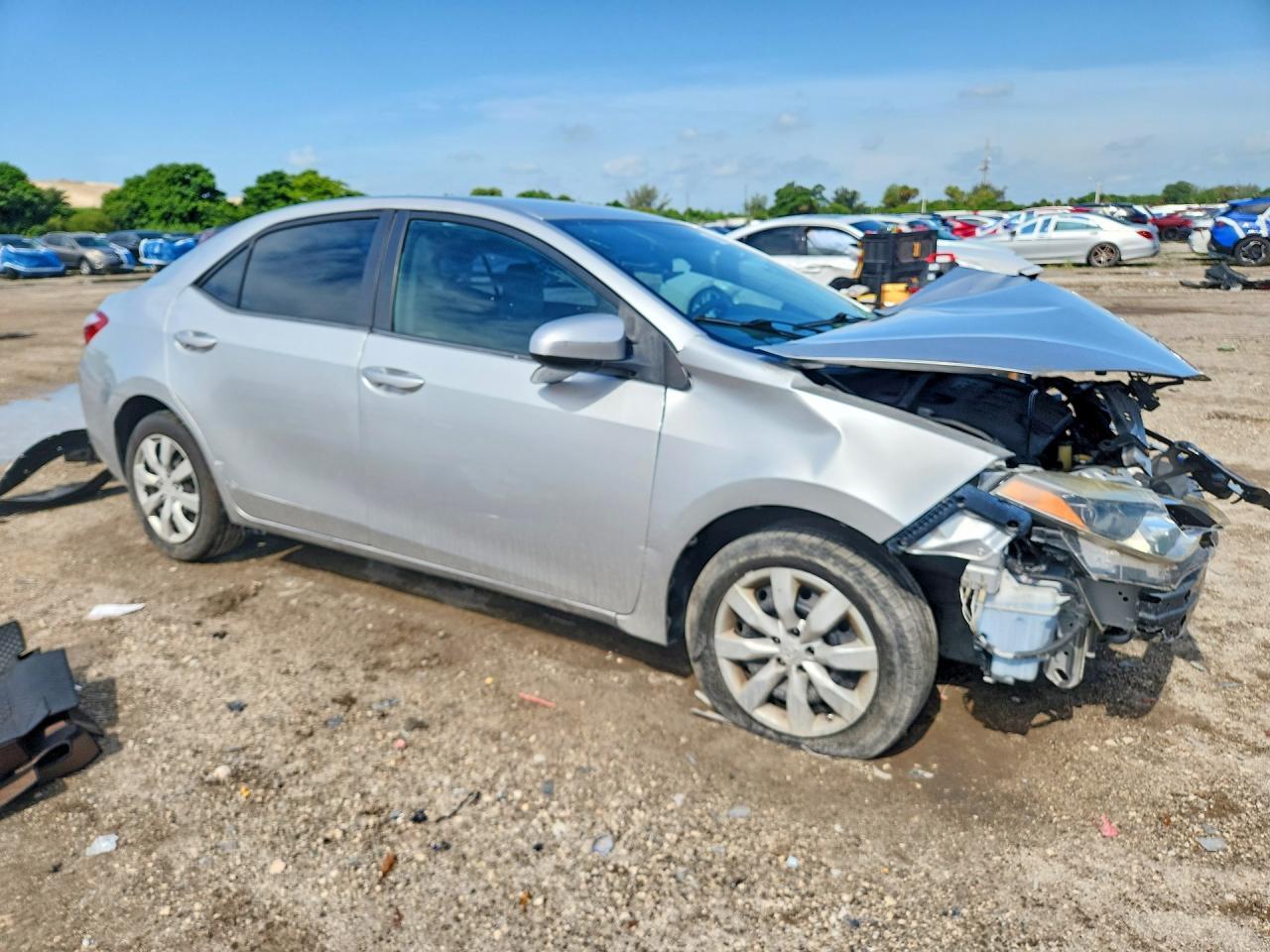 2016 TOYOTA COROLLA LE — Фото 4 из 13