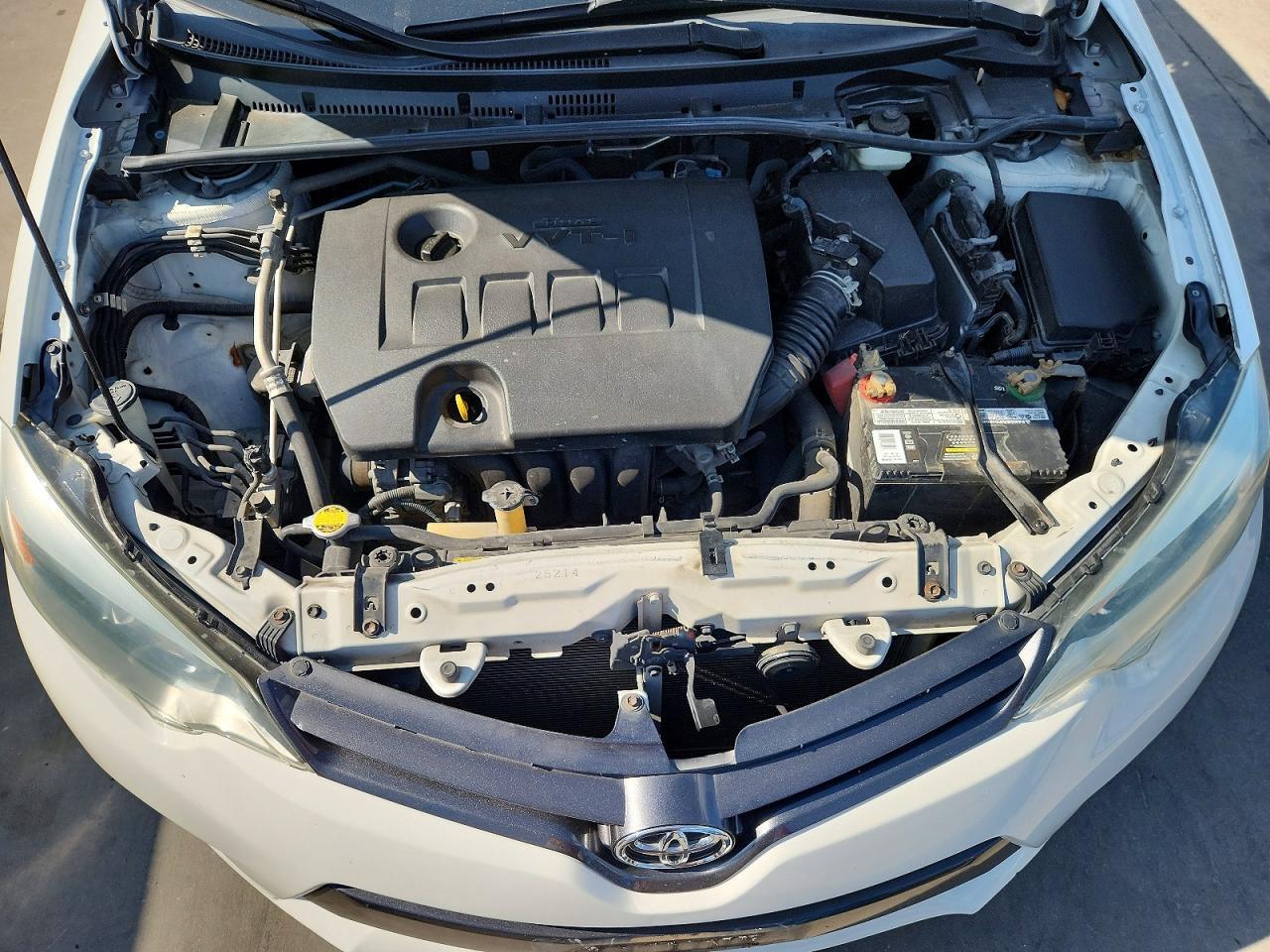2016 TOYOTA COROLLA — Фото 11 из 12