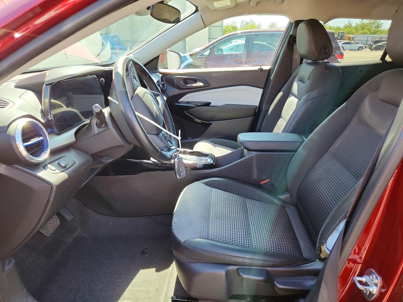 2025 CHEVROLET TRAX 1LT — Фото 7 из 13