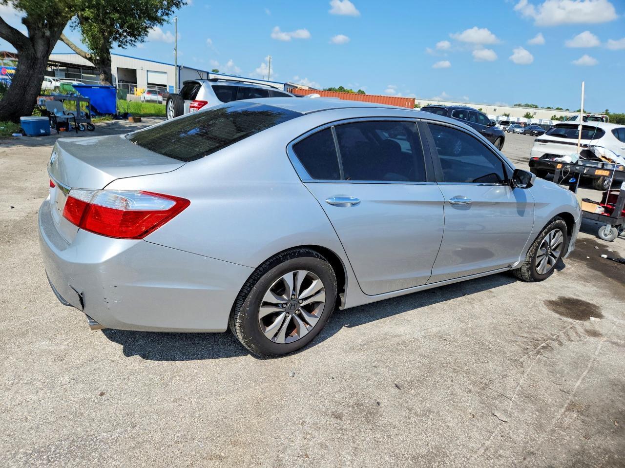 2013 HONDA ACCORD LX — Фото 3 из 12