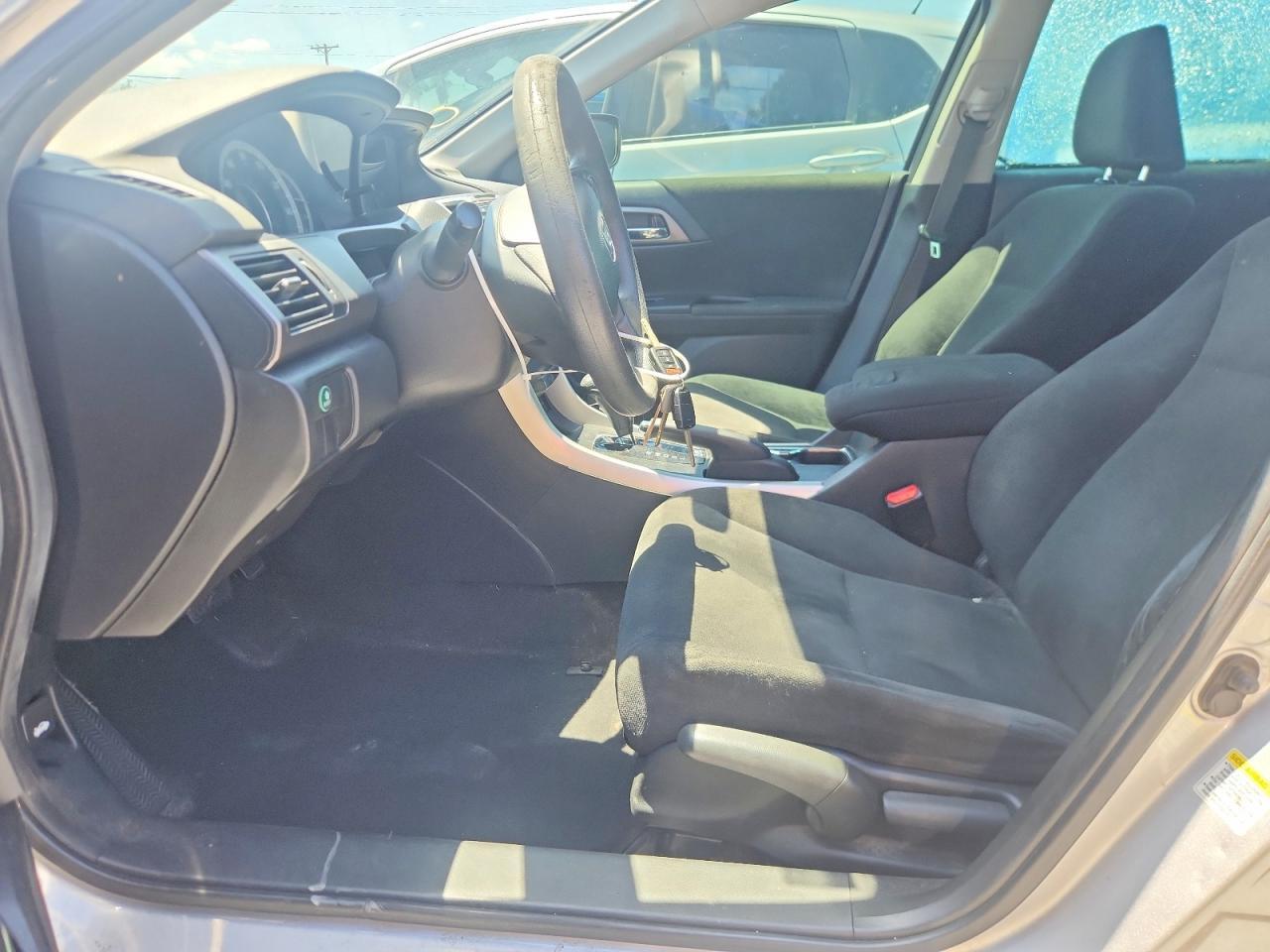 2013 HONDA ACCORD LX — Фото 7 из 12
