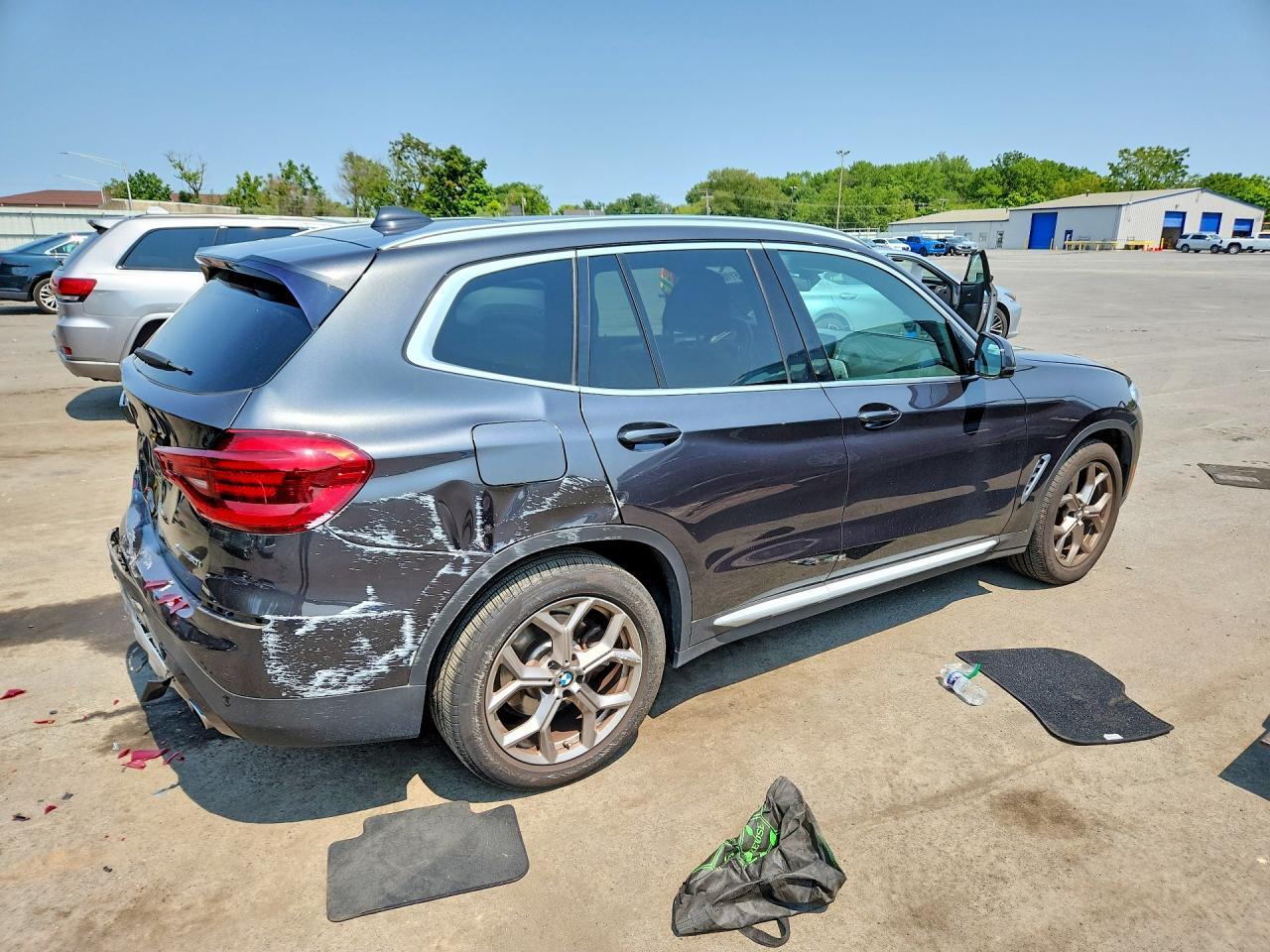 2021 BMW X3 XDRIVE30I — Фото 3 из 13