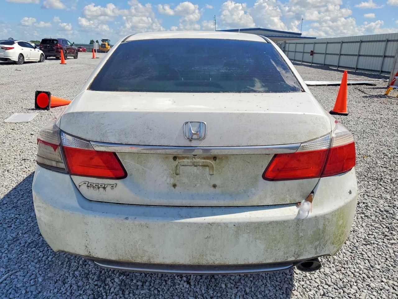 2013 HONDA ACCORD LX — Фото 6 из 12