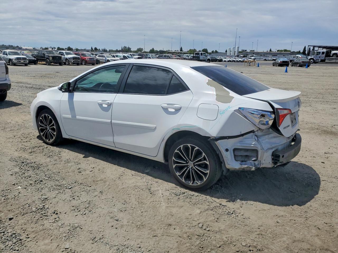 2016 TOYOTA COROLLA S PLUS — Фото 2 из 13