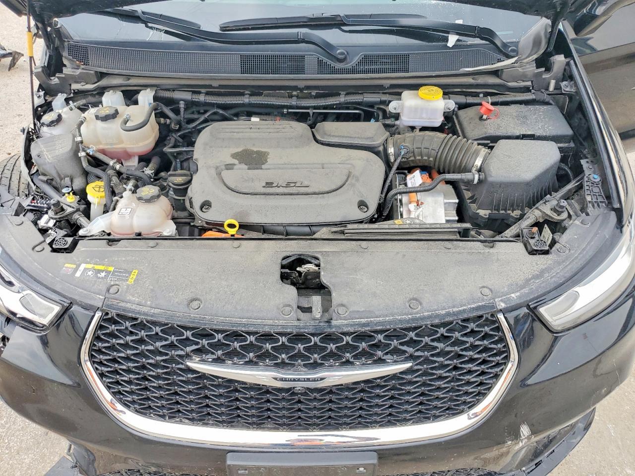 2025 CHRY PACIFICA FWD HYBRID MINIVAN SE — Фото 12 из 14