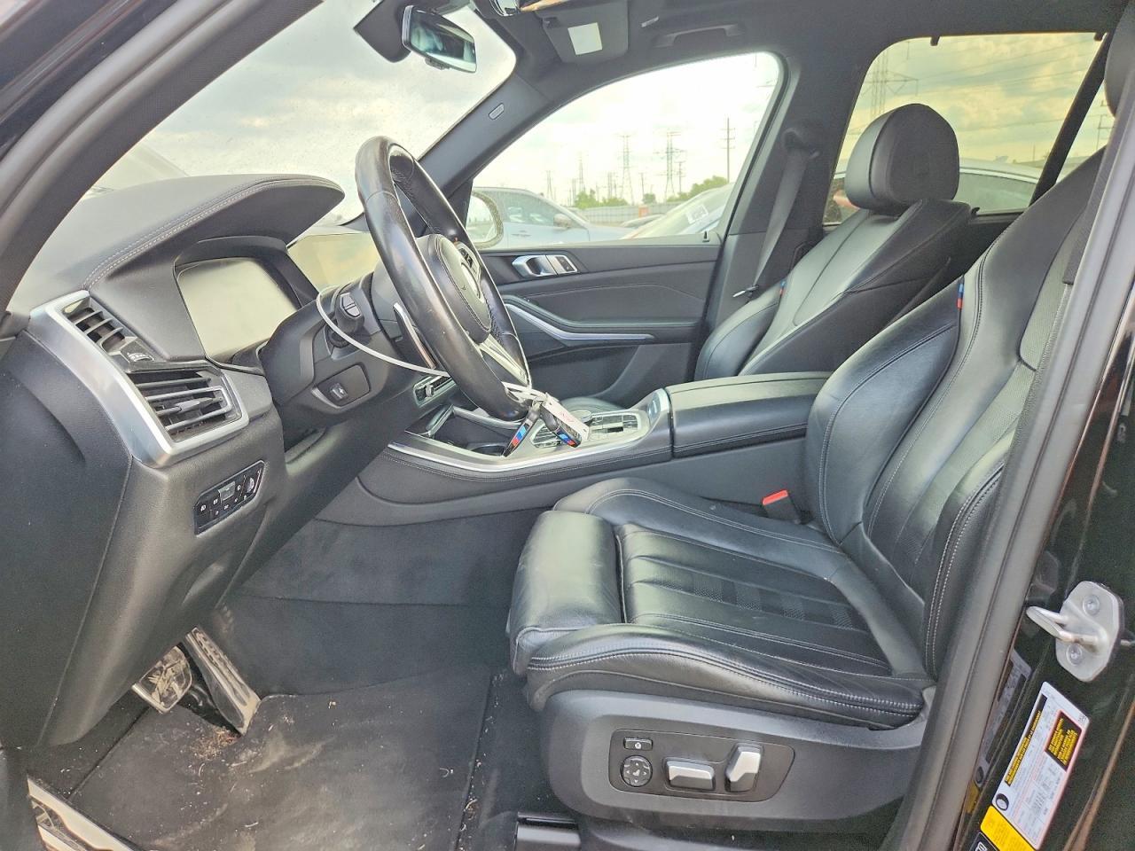 2021 BMW X5 XDRIVE40I — Фото 7 из 12