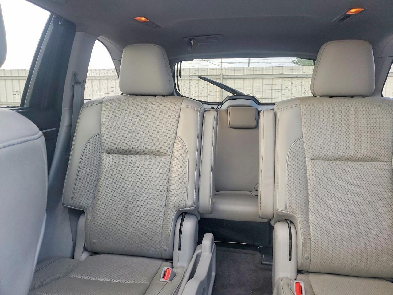 2016 TOYOTA HIGHLANDER LIMITED PLATINUM — Фото 10 из 13