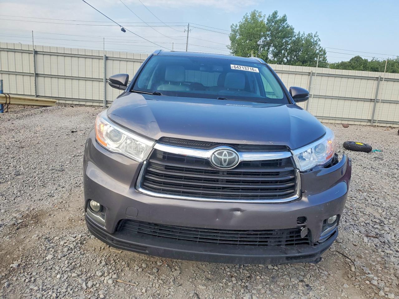 2016 TOYOTA HIGHLANDER LIMITED PLATINUM — Фото 5 из 13