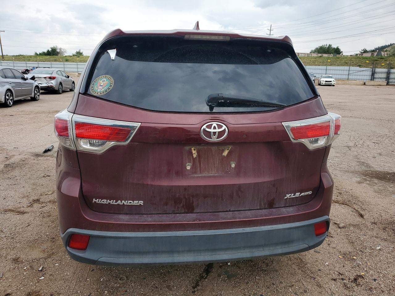 2016 TOYOTA HIGHLANDER XLE — Фото 6 из 13