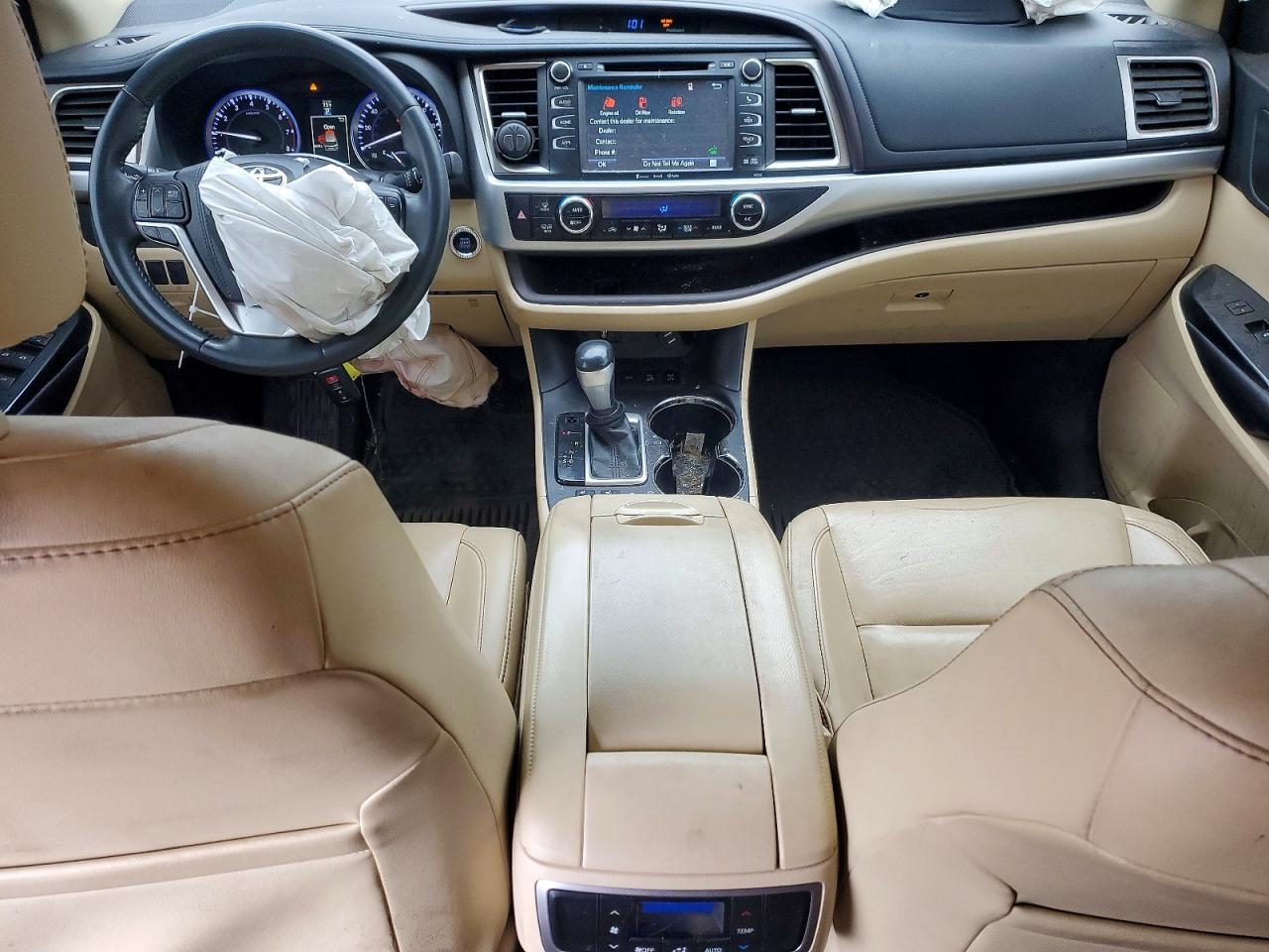 2016 TOYOTA HIGHLANDER XLE — Фото 8 из 13