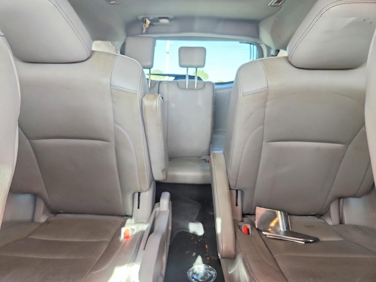 2016 TOYOTA HIGHLANDER XLE — Фото 10 из 13