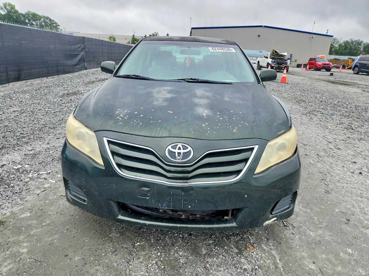 2010 TOYOTA CAMRY LE — Фото 5 из 12