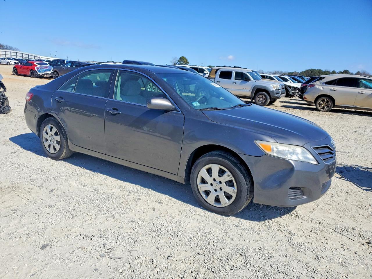 2010 TOYOTA CAMRY — Фото 4 из 12
