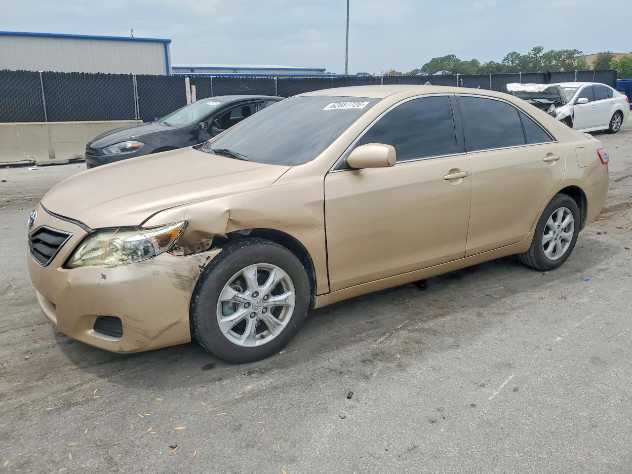 2010 TOYOTA CAMRY LE