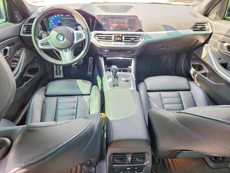 2021 BMW 330XI — Фото 8 из 13