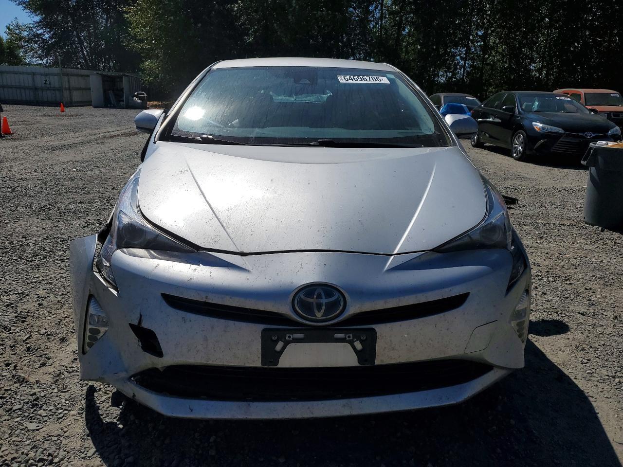 2016 TOYOTA PRIUS THREE TOURING — Фото 5 из 14