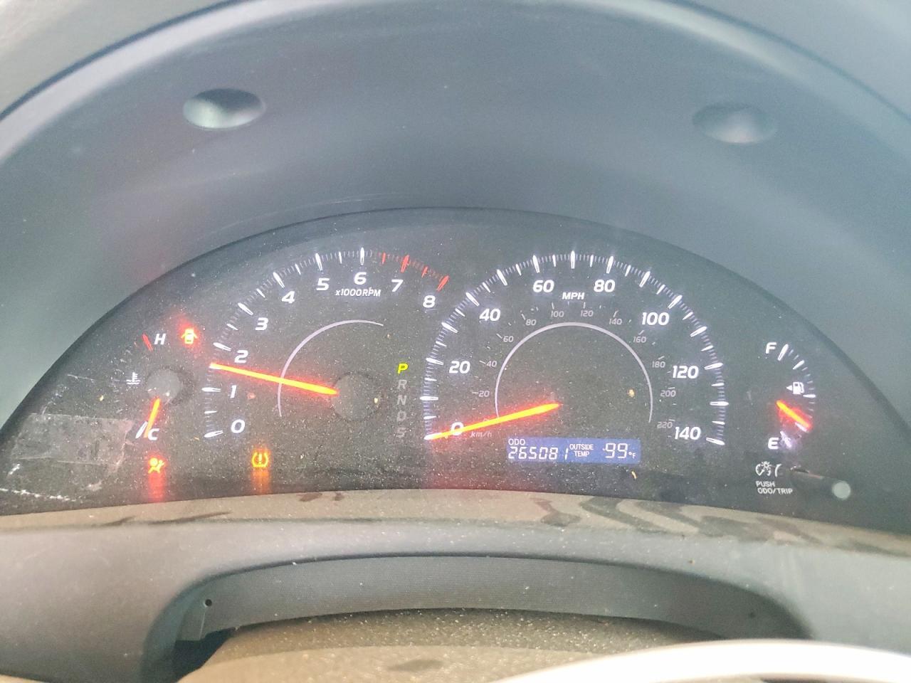 2010 TOYOTA CAMRY LE — Фото 9 из 12