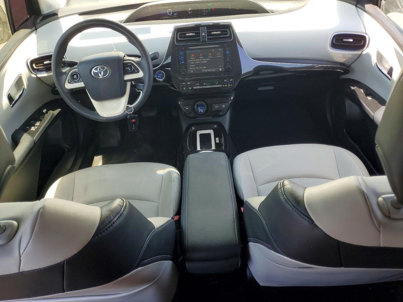 JTDKARFU5G3026784 2016 TOYOTA PRIUS photo no. 8