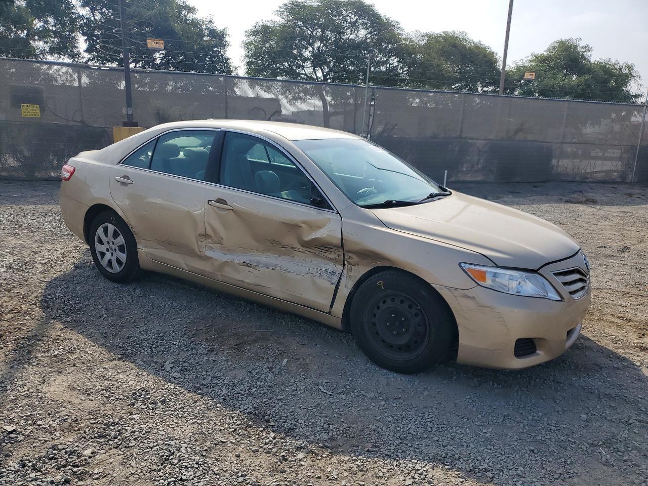 4T1BF3EK9AU532825 2010 TOYOTA CAMRY photo no. 4