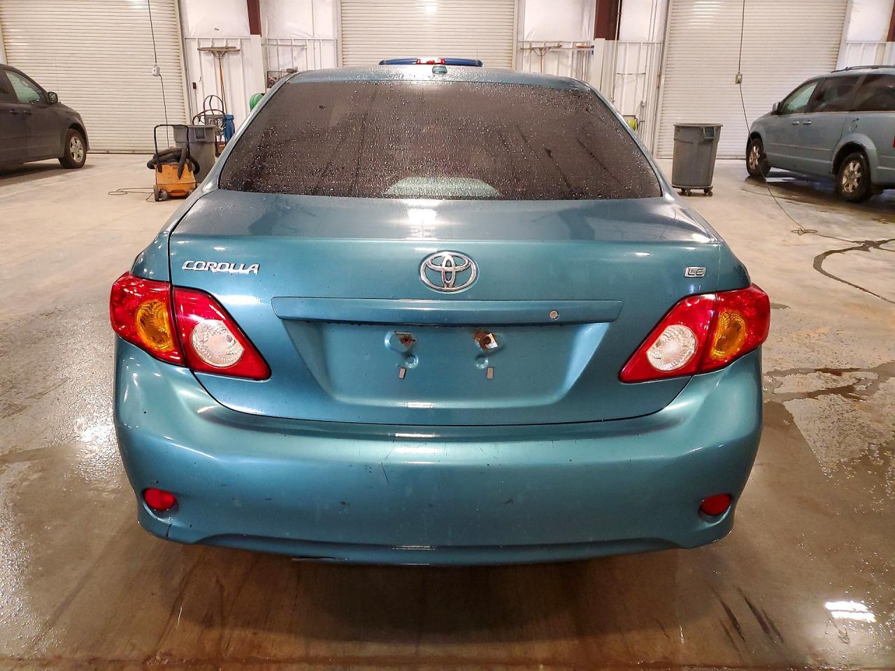 2010 TOYOTA COROLLA LE — Фото 6 из 12