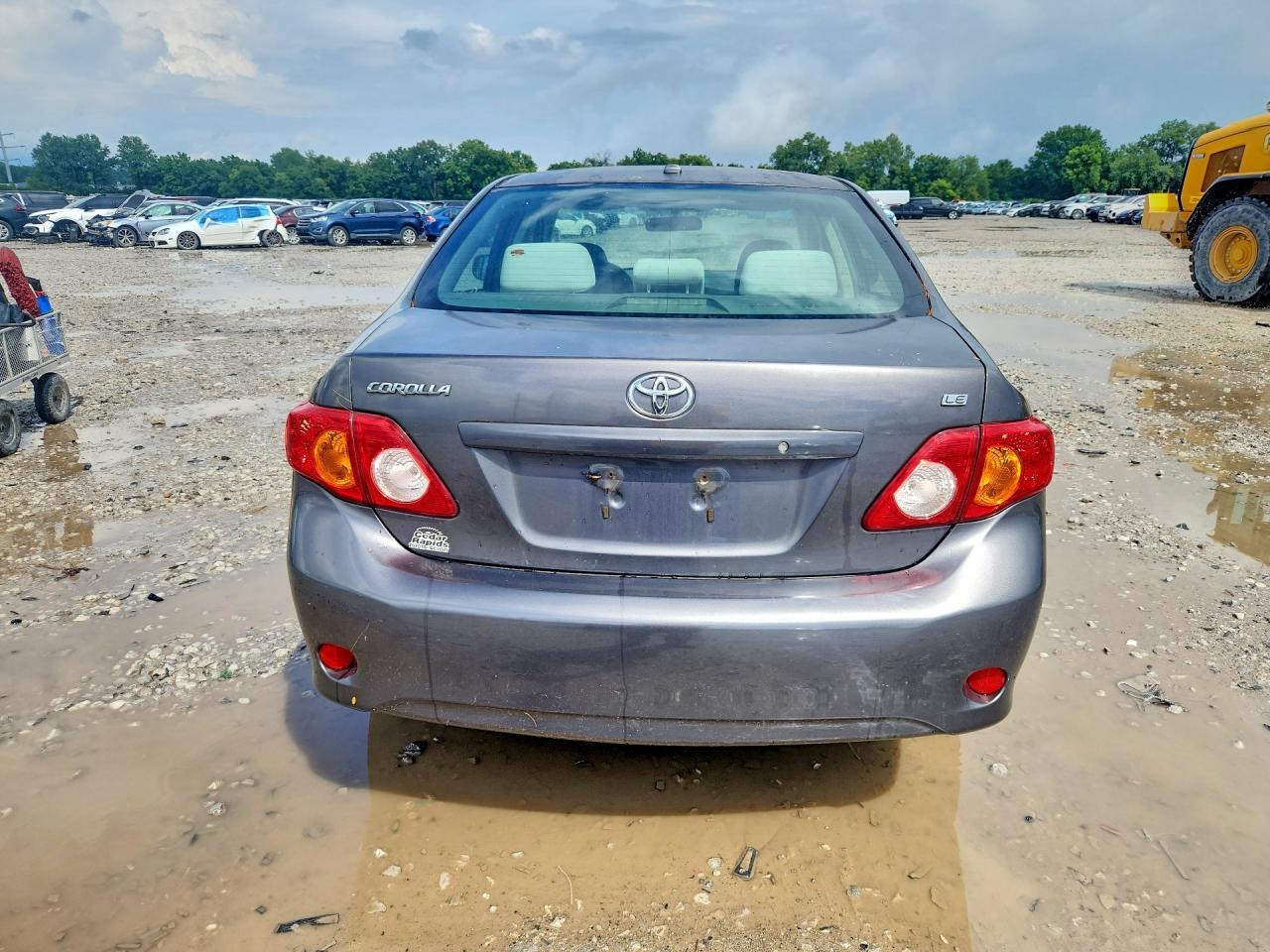 2010 TOYOTA COROLLA LE — Фото 6 из 12