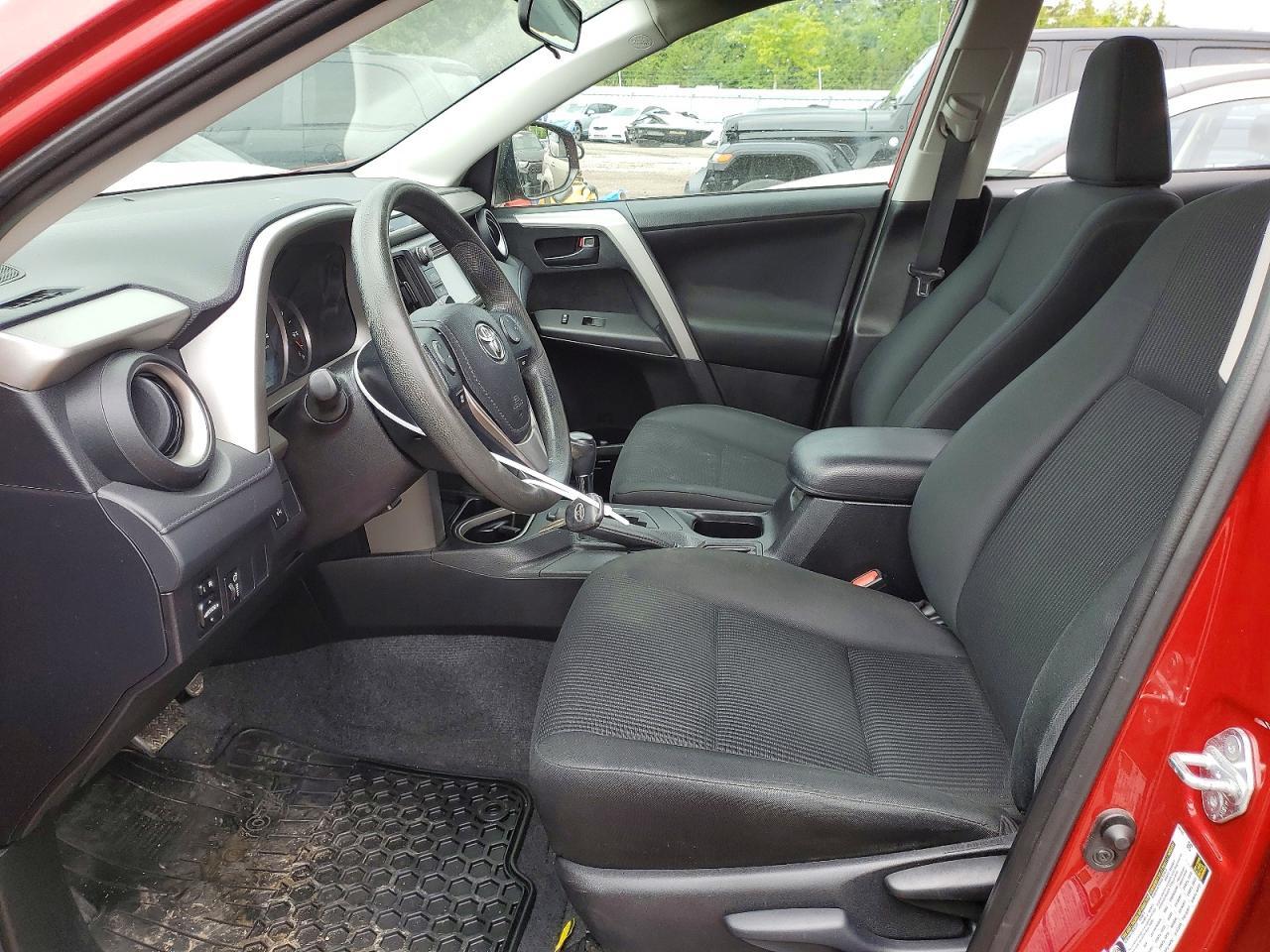 2016 TOYOTA RAV4 LE — Фото 7 из 13