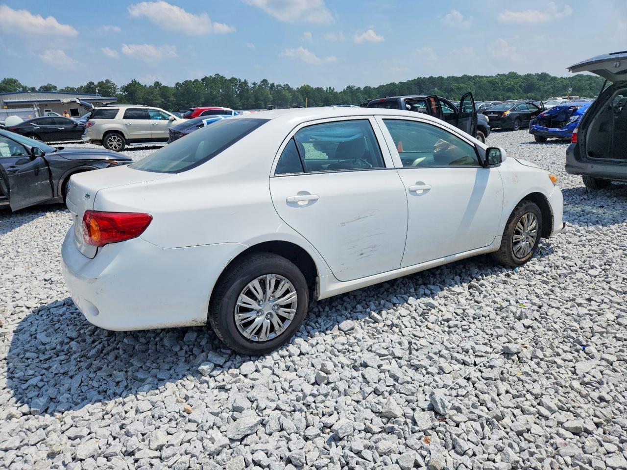 2010 TOYOTA COROLLA — Фото 3 из 11