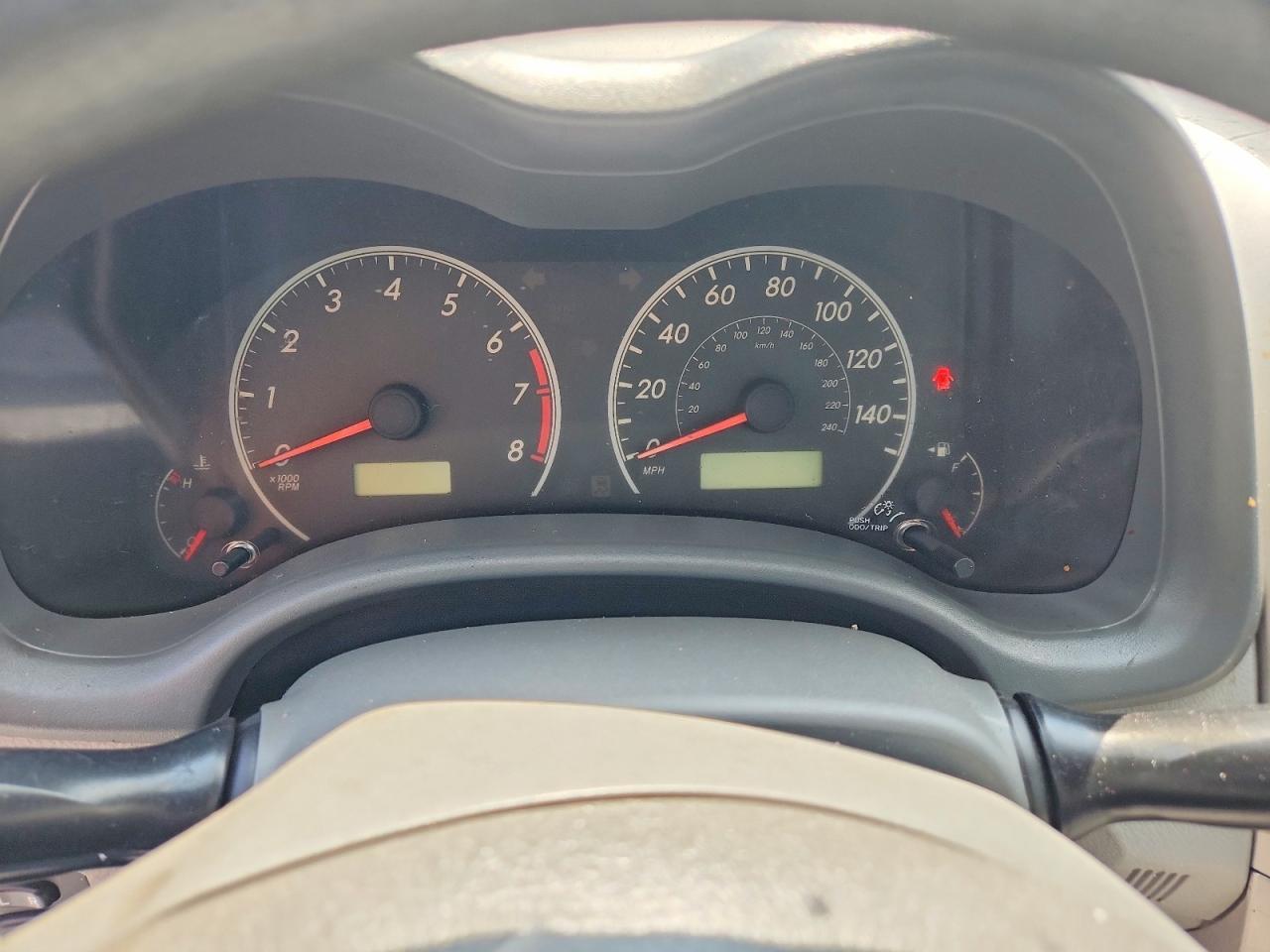 2010 TOYOTA COROLLA — Фото 9 из 11